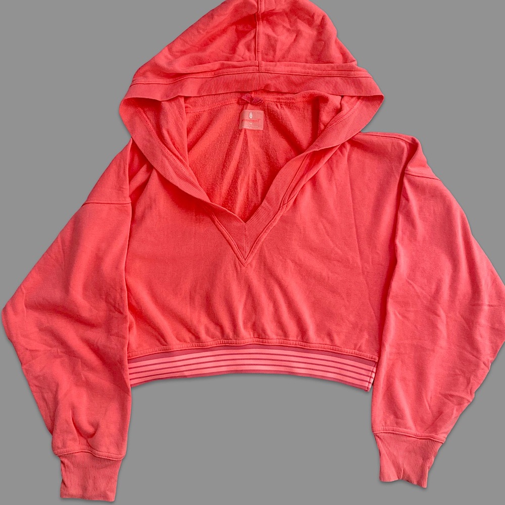 Free People movement pink cropped hoodie long sleeve size xs